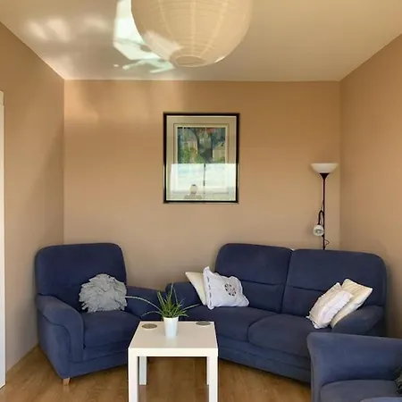 Maison Avec Piscine Ayant Une Vue Exceptionnelle Sur Le Lauragais Et La Chaine Des Pyrenees Villa Puechoursi